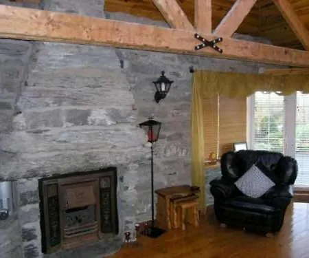 Guest house Dolmen House