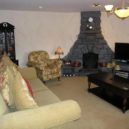 Πανσιόν Dolmen House 4*